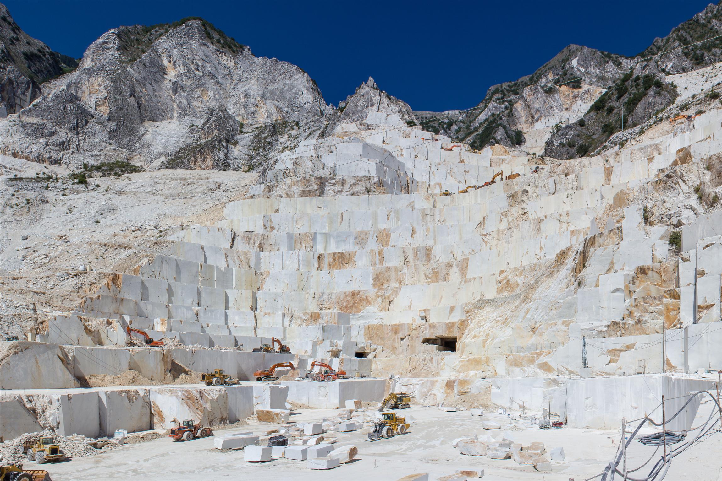Cava bianco carrara