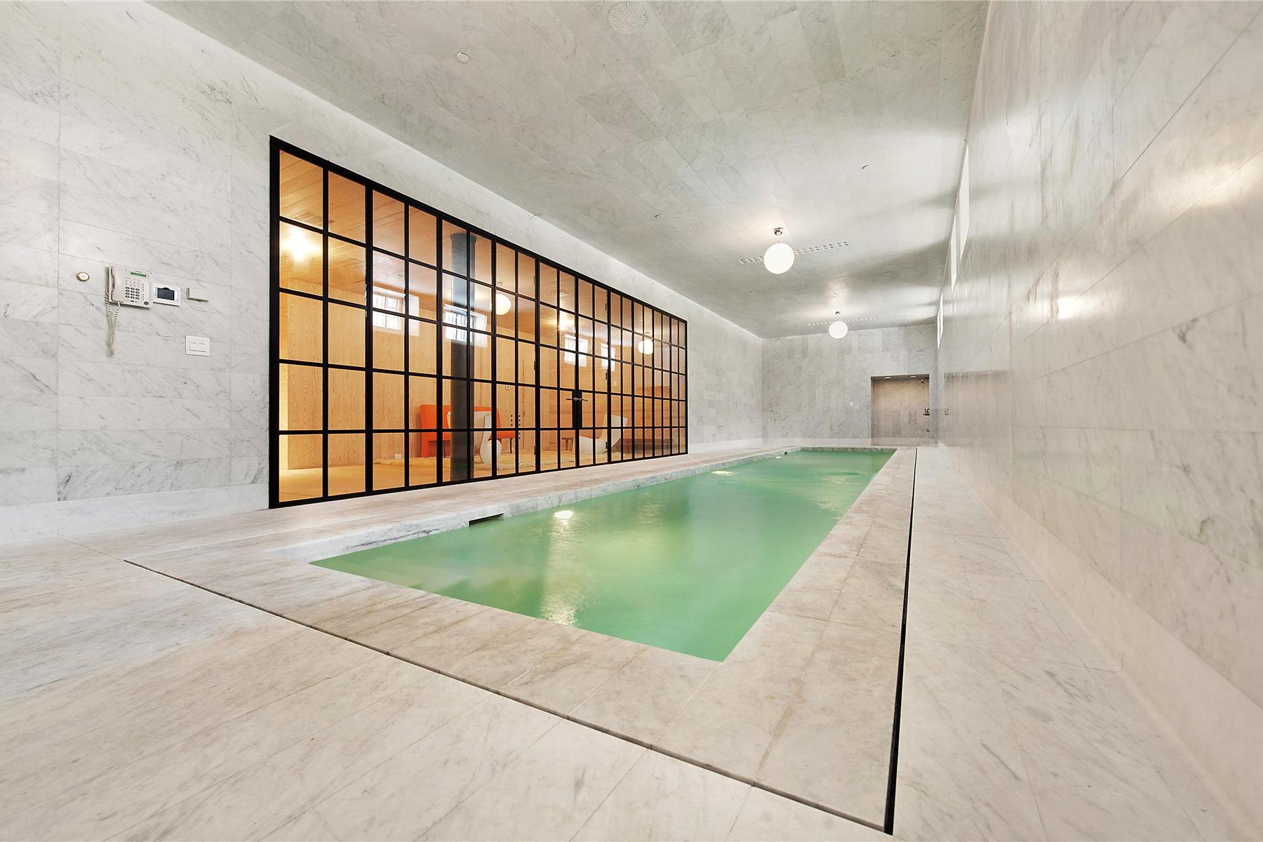 Piscina bianco carrara