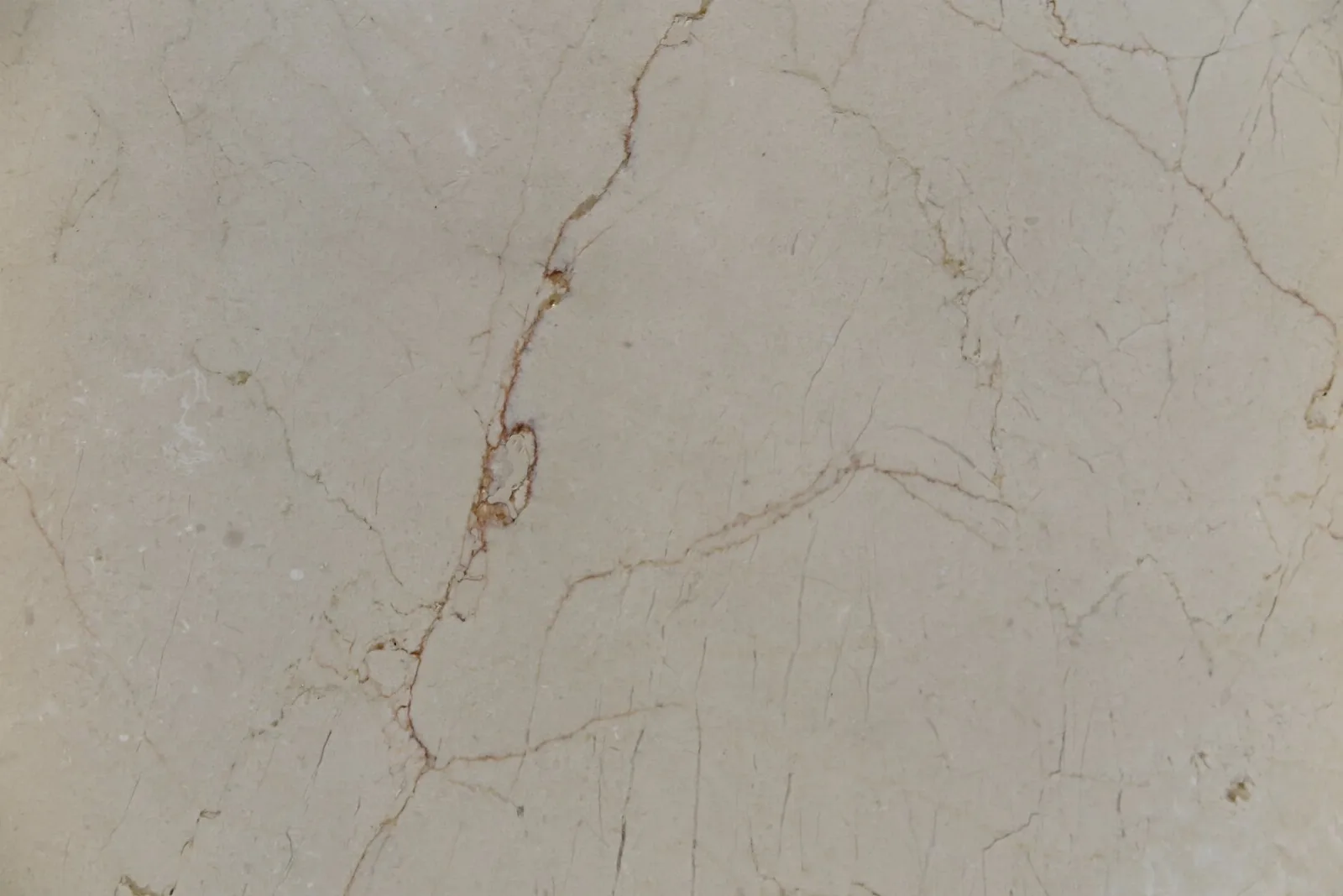 Marmo Crema Marfil: guida completa