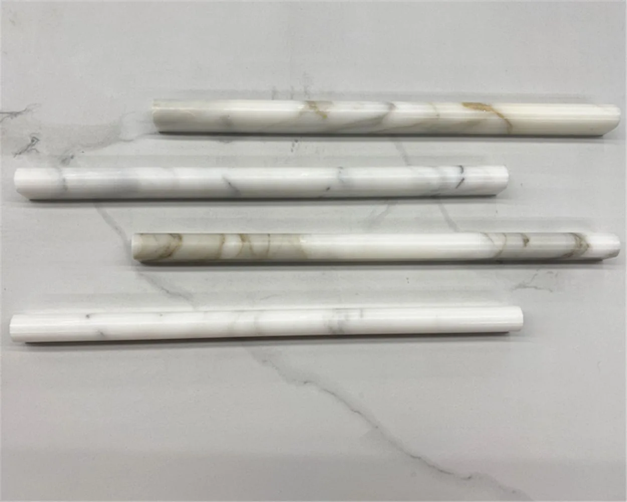 calacatta gold cornice bullnose 21x305 mm