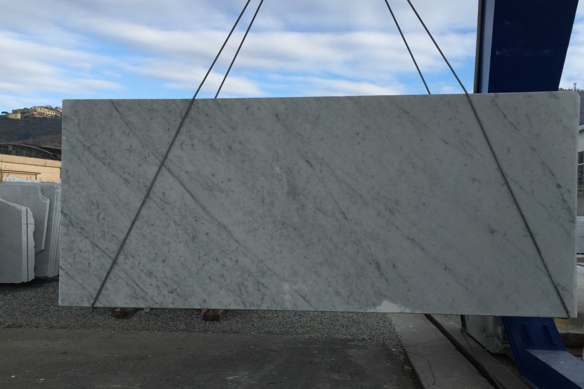 卡拉拉白花纹（Bianco Carrara Venato）大理石：完全指南