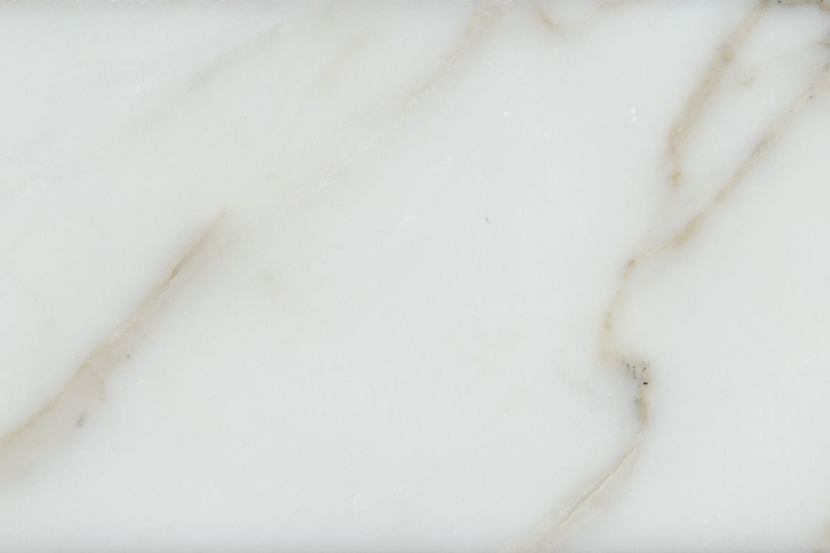 卡拉拉卡拉卡塔（Calacatta Carrara）大理石：完全指南