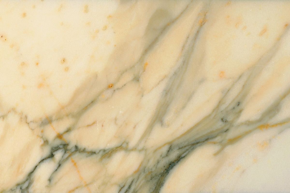 帕沃纳佐大理石（Paonazzo）：完整指南