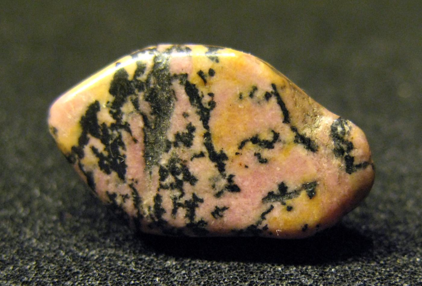 Rodonite: guida completa