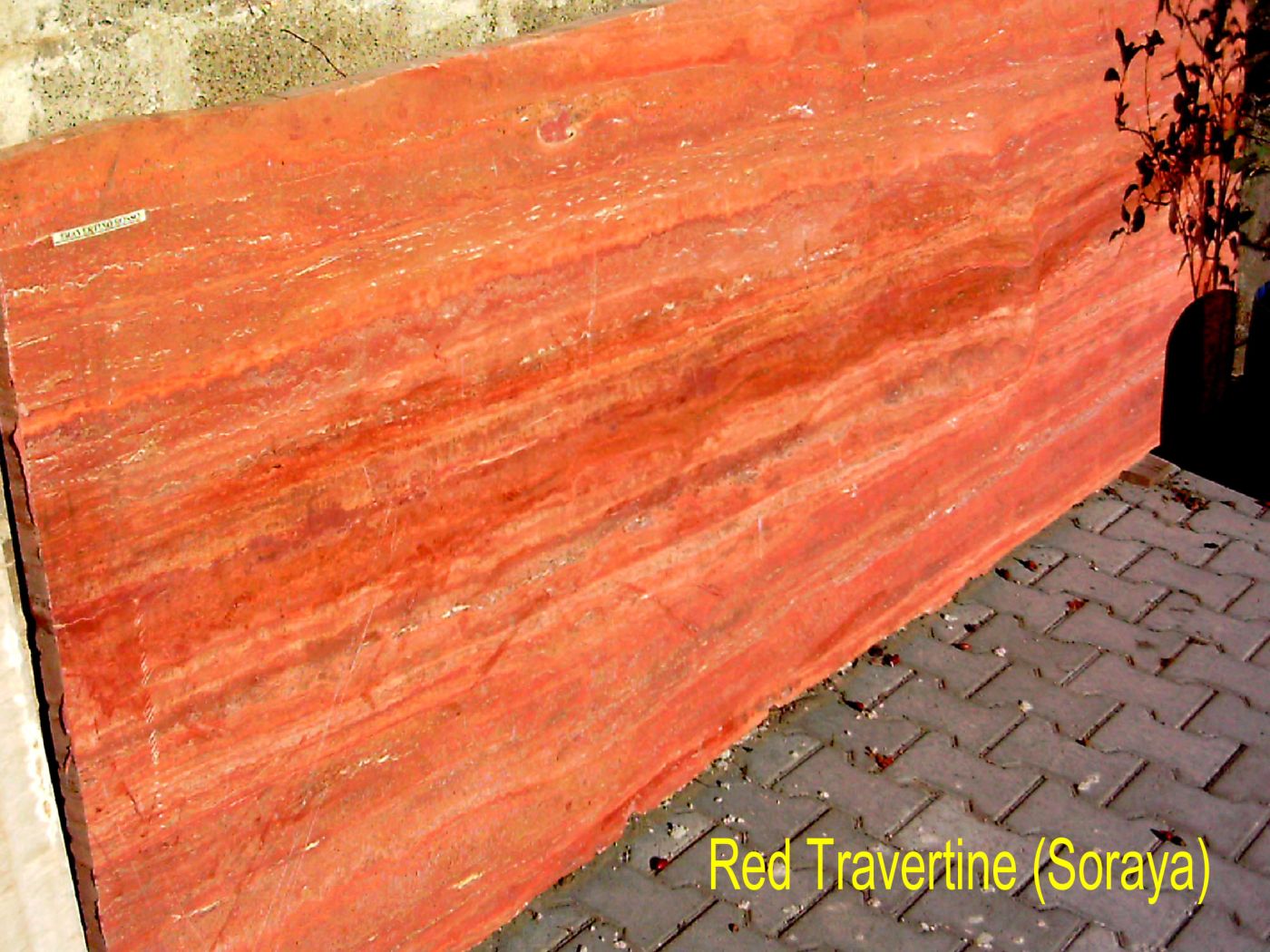 Travertino Rosso Soraya: guida completa