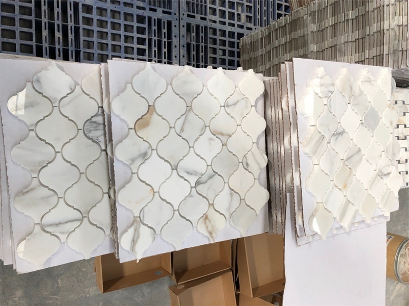 Mosaico Calacatta Gold — farol arabesco · MDCB04 — 5